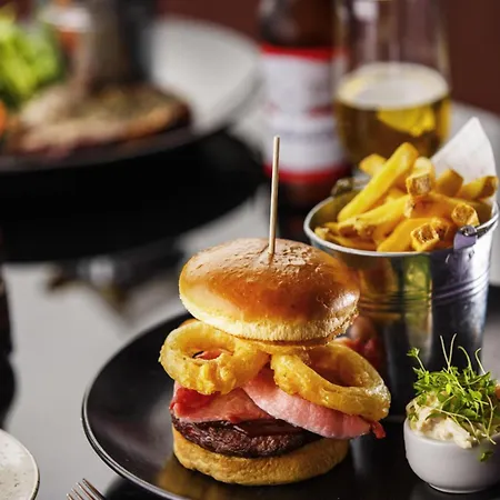 Mercure Fairfield Manor Hotel