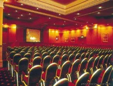 Mercure Fairfield Manor Hotel 4*