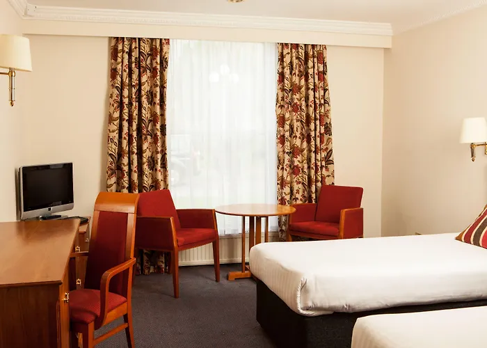 Mercure Fairfield Manor 4*