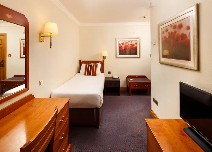 Hotel Mercure Fairfield Manor 4*