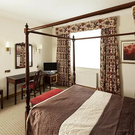 Mercure Fairfield Manor Hotel 4*