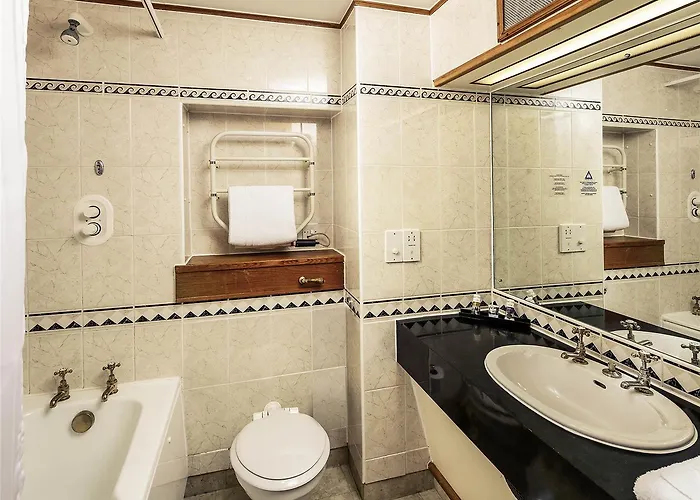 Mercure Fairfield Manor 호텔