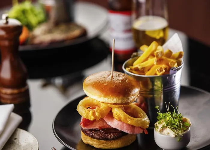 Mercure Fairfield Manor 호텔