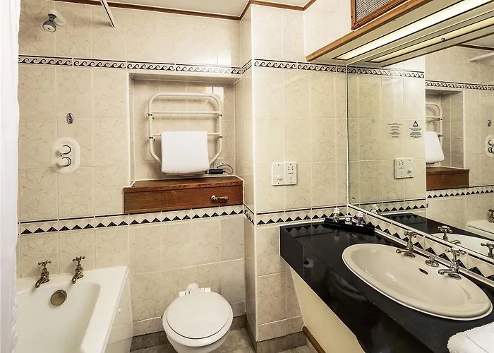 Hotel Mercure Fairfield Manor 4*