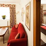 Mercure Fairfield Manor 4*