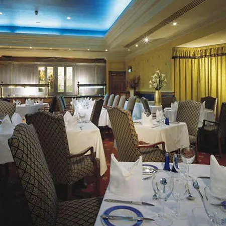 Mercure Fairfield Manor Szálloda 4*
