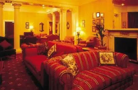 Mercure Fairfield Manor Szálloda